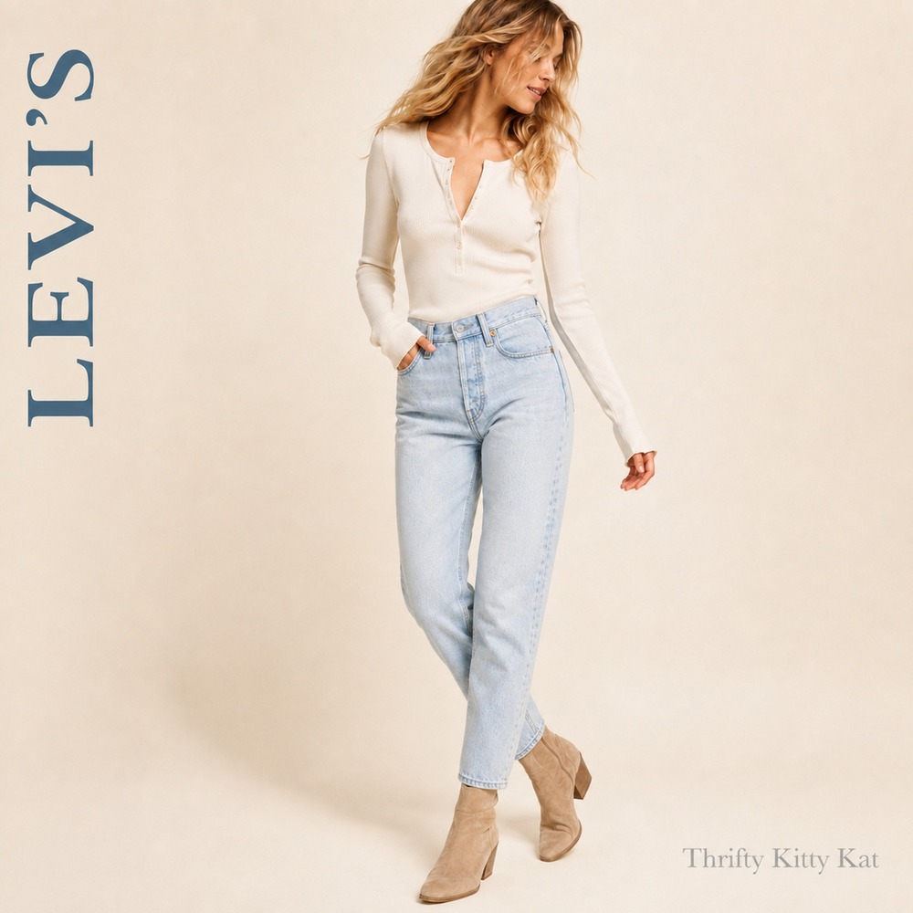 Levi's Premium Wedgie Icon High Rise Button Fly Jeans Signal Lost Light Wash 24